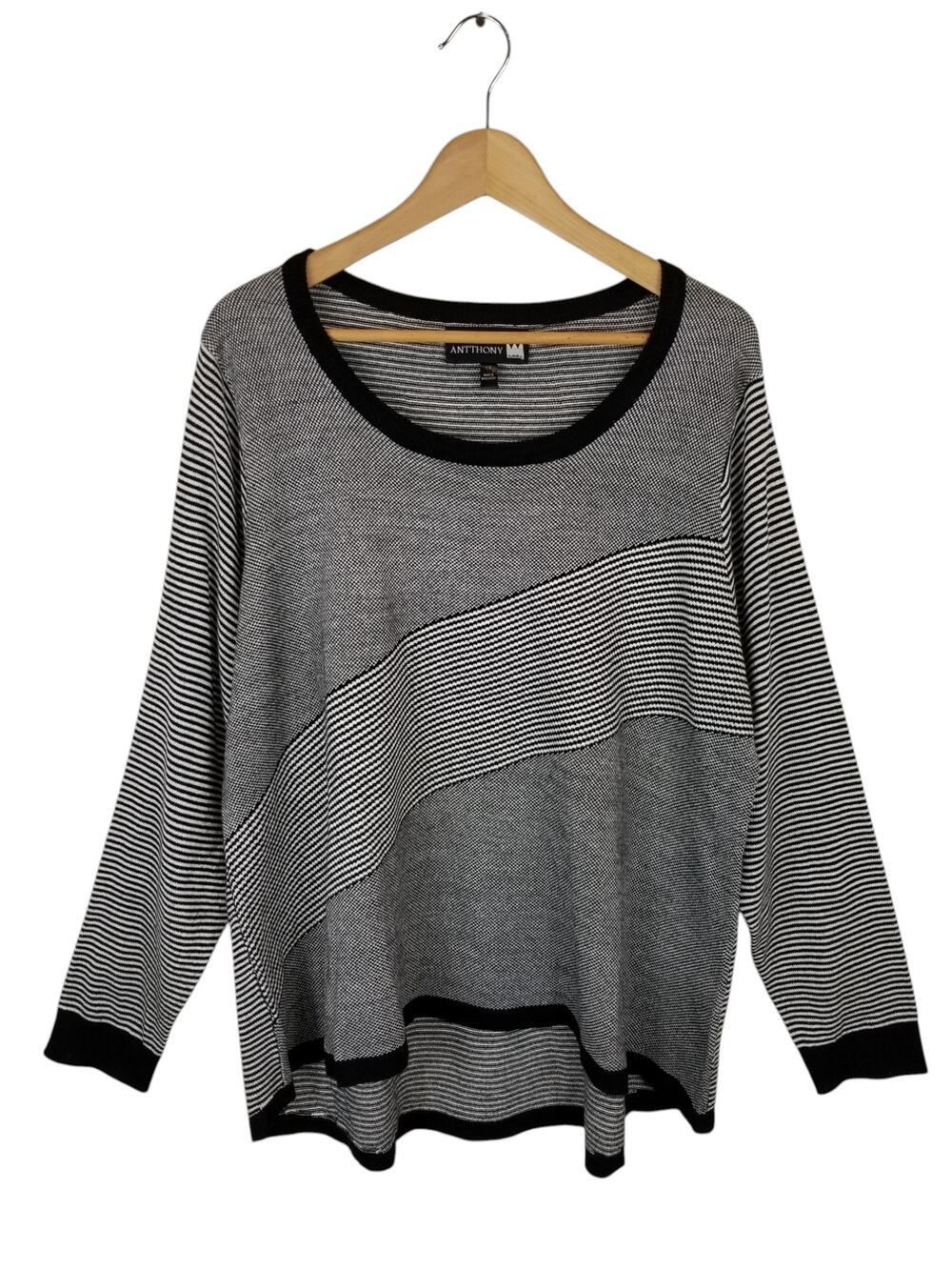 Antthony Original Black White Lightweight Knit Long Sleeve Sweater Women's 1X